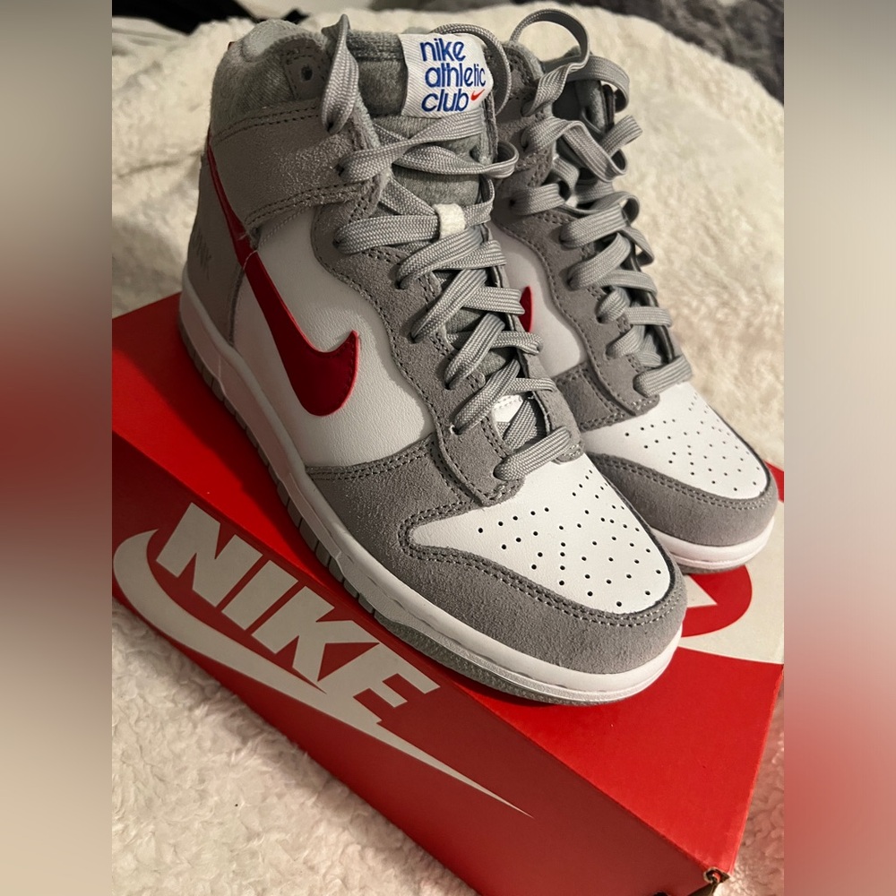 Nike Dunk High 5.5 Youth - Light Smoke Gray Gym Red